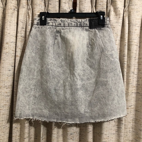 One X One Teaspoon Acid Wash Exposed Zipper Denim Skirt - Picture 11 of 12